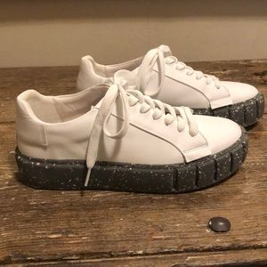Primury White Leather Platform Sneakers